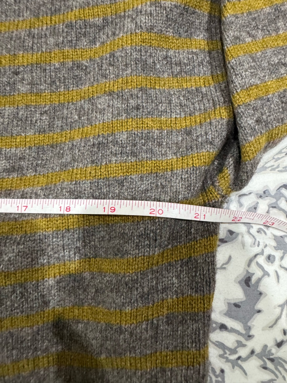 Eileen Fisher Gray and Mustard Striped Scoop-Neck yak & wool Sweater size L - Picture 10 of 12